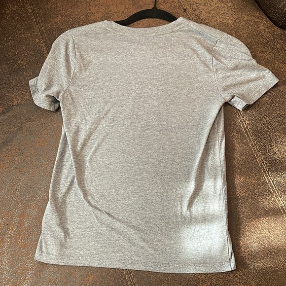 Abercrombie & Fitch Color Change ( from white moose to blue 🍍moose) T-shirt - Picture 4 of 5